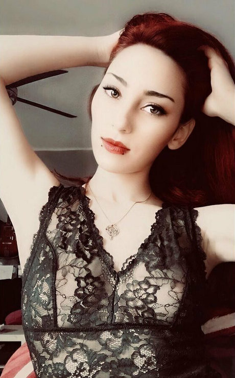 Naakte gelekte OnlyFans-foto van Freyanillinht