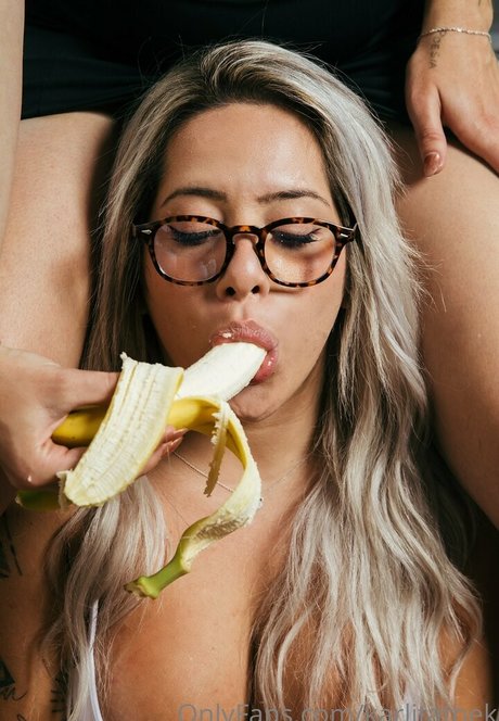 Nahá fotka uniklých OnlyFans od Karlitathek