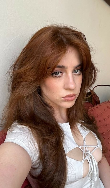 Foto desnuda filtrada de OnlyFans de Illumitati