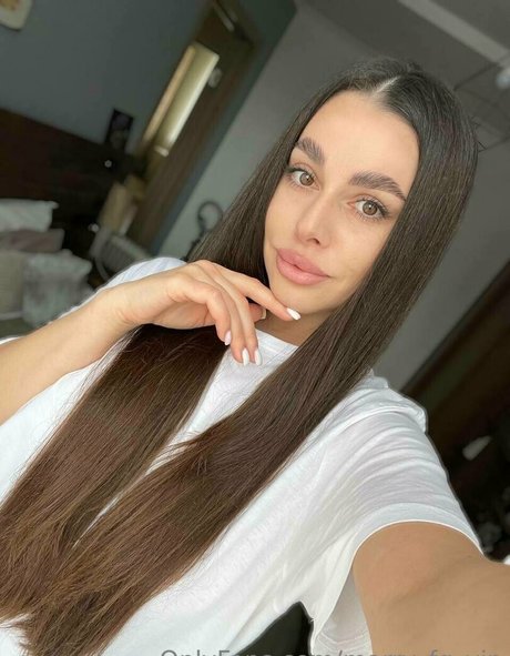 Alasti lekkinud OnlyFans-i pilt Marryfgvip