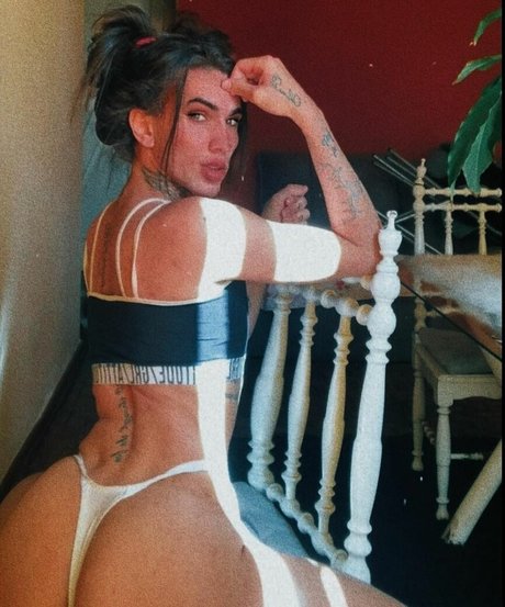 Naakte gelekte OnlyFans-foto van Igracianni