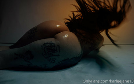 Nahá fotka uniklých OnlyFans od Karleejane13