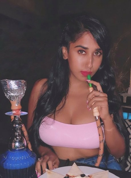 Nahá fotka uniklých OnlyFans od Scarlettmrose