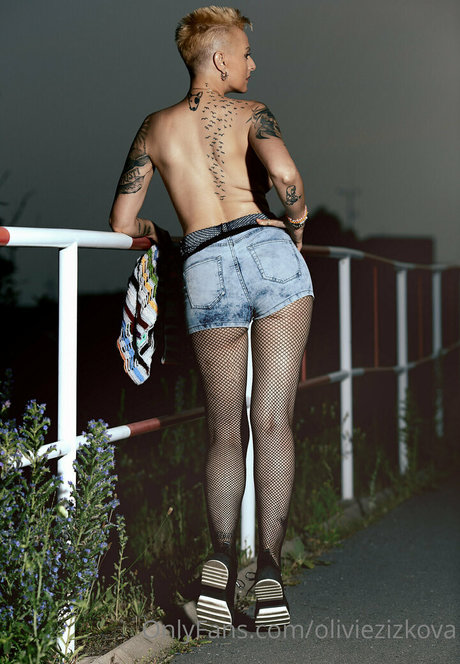 Nahá fotka uniklých OnlyFans od Oliviezizkova