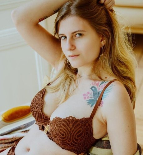 Обнаженная фотография утечки OnlyFans от Snowishh