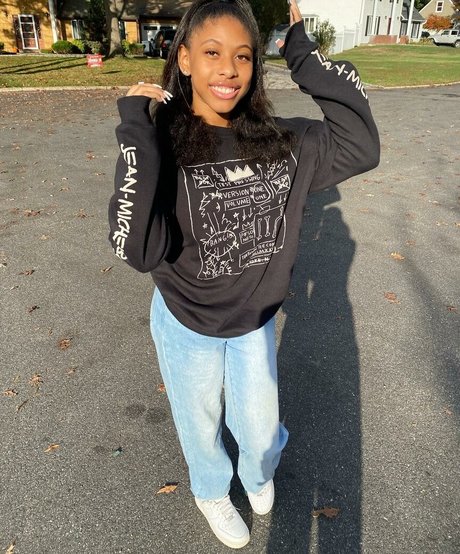 Nahá fotka uniklých OnlyFans od Elyse Rey