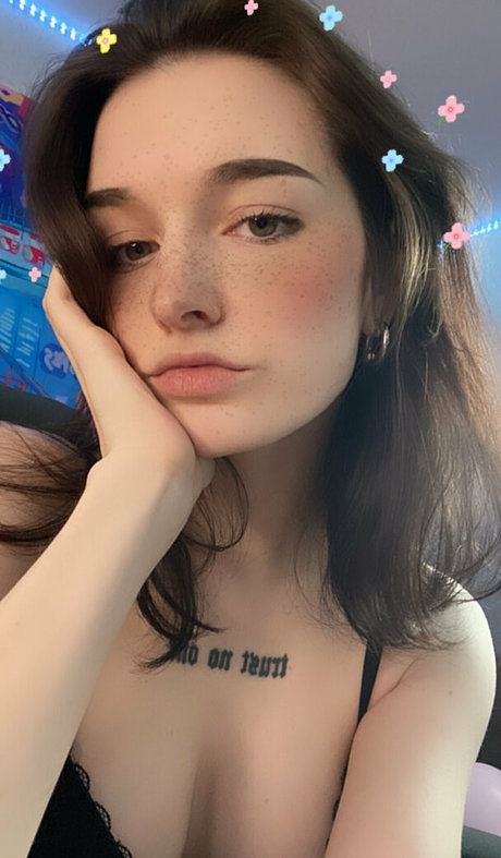 Ronniemoonfree OnlyFansリークヌード写真