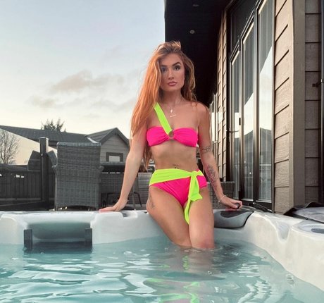 Naken lekkede OnlyFans-bilde av April Opal