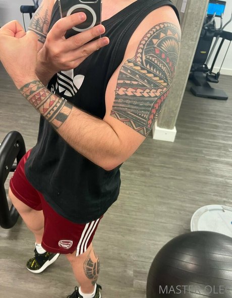 Naken lekkede OnlyFans-bilde av Masterolec