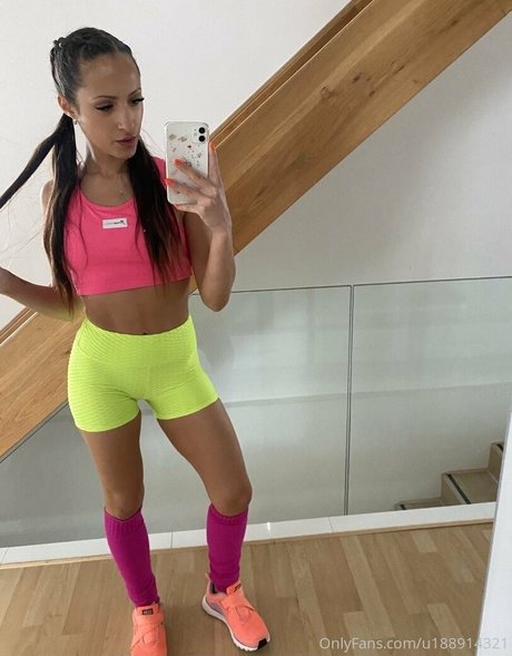 Naken lekkede OnlyFans-bilde av Mishelgomezmodel