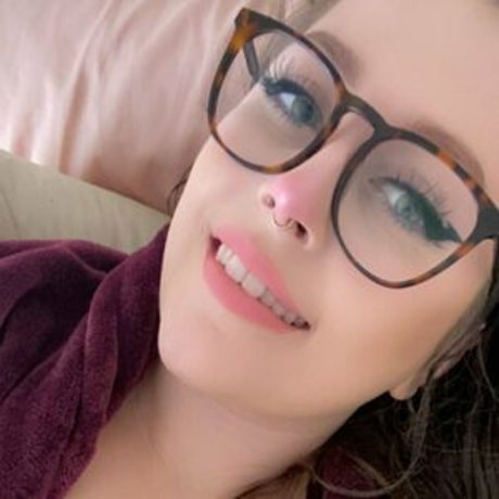 Peachyvirgo OnlyFans泄露裸照