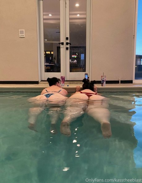 Nacktes geleaktes OnlyFans-Foto von Kasstheeblast