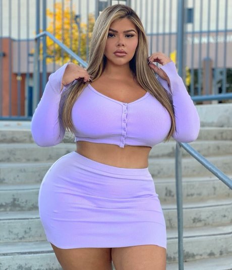 Naken lekkede OnlyFans-bilde av Michelle Mendez