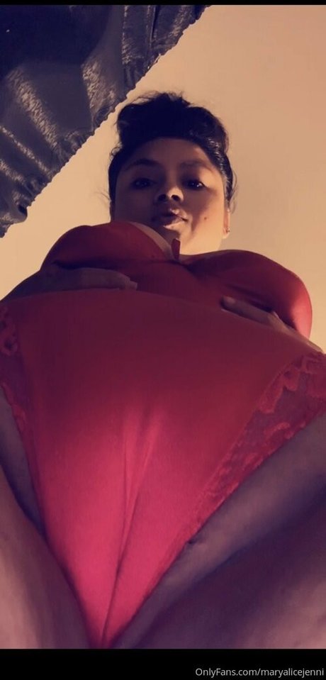 Photo nue de fuite OnlyFans de Maryalicejenni