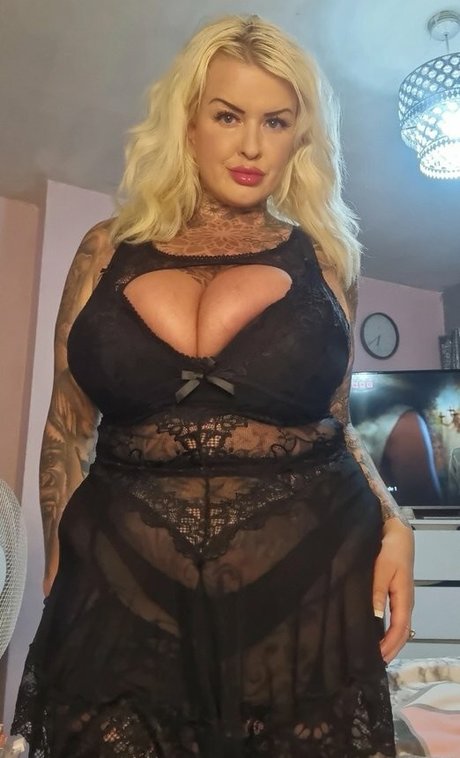 Foto desnuda filtrada de OnlyFans de Katherine Masterman
