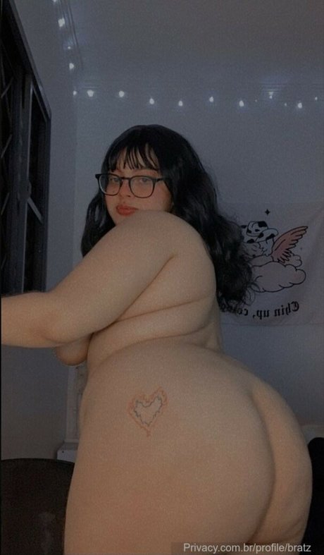 Bratzsw OnlyFansリークヌード写真