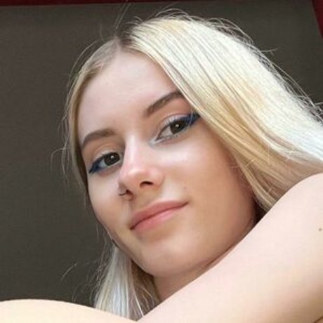 Naken lekkede OnlyFans-bilde av Nastybabygirl77