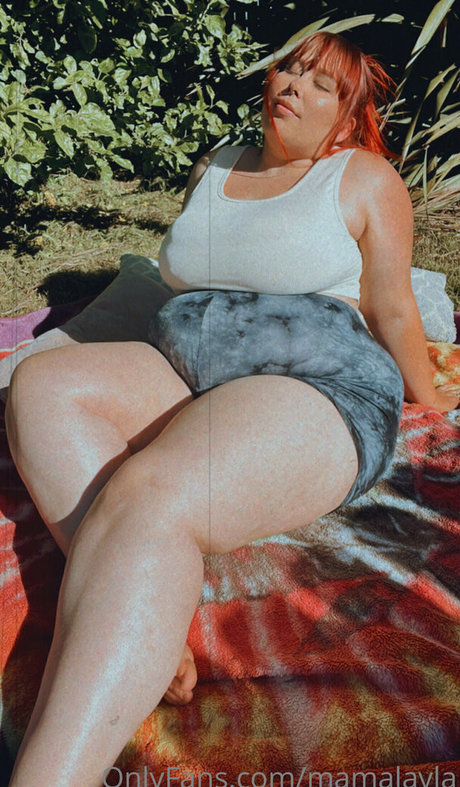 Nacktes geleaktes OnlyFans-Foto von Mamalayla