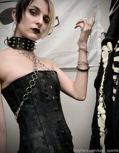 Обнаженная фотография утечки OnlyFans от Kayasparkle