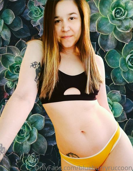Blueburryruccoon OnlyFansリークヌード写真