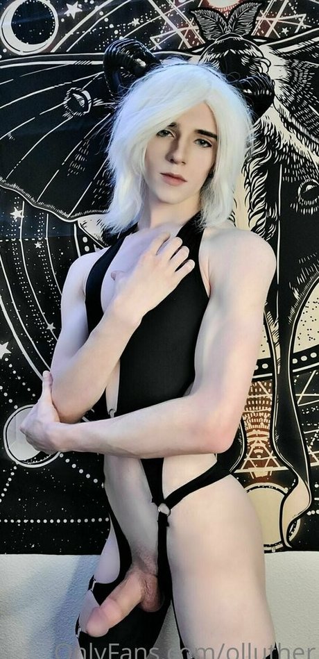 Olluther naked leaks OnlyFans pic