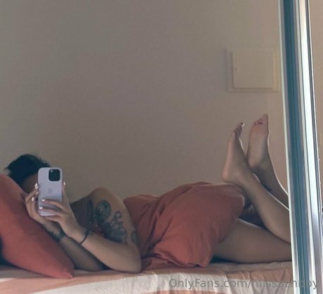 Обнаженная фотография утечки OnlyFans от Missaznbby