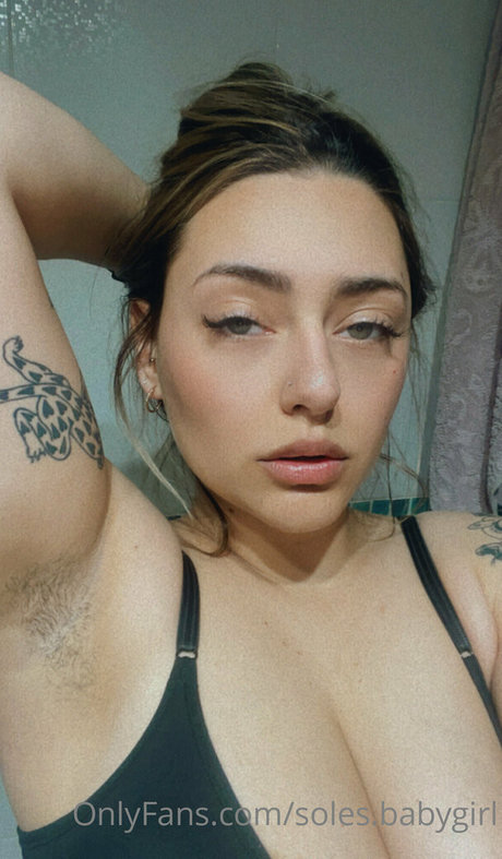 Nacktes geleaktes OnlyFans-Foto von Yourgirlfeet