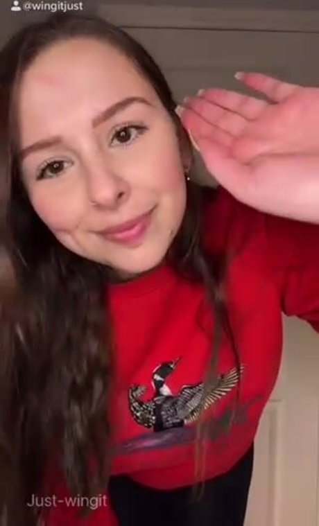 OnlyFans-model Just Wingit