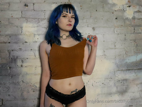 Alasti lekkinud OnlyFans-i pilt Bidaily666free