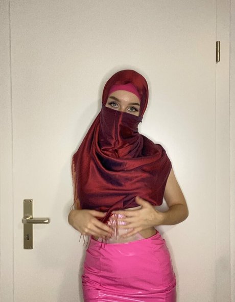 Fareehabakirfree OnlyFans泄露裸照