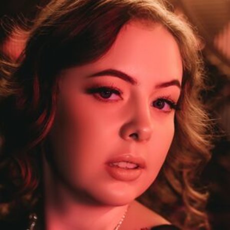 Naakte gelekte OnlyFans-foto van Mary Jane