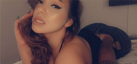 Theburpingqueen naked leaks OnlyFans pic