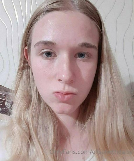 Naakte gelekte OnlyFans-foto van Animashka11