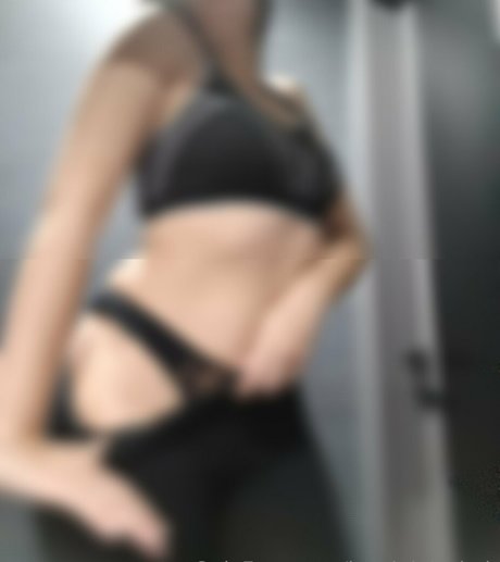 Localpinkwitch OnlyFans泄露裸照