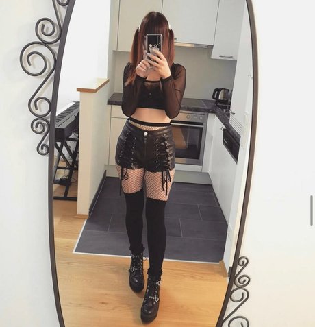 Manaruka OnlyFans泄露裸照