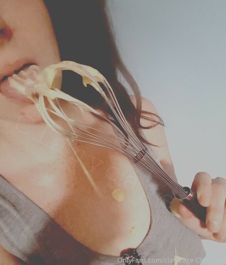 Nacktes geleaktes OnlyFans-Foto von Clarycage