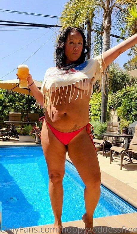 Nacktes geleaktes OnlyFans-Foto von Hoppygoddessfree