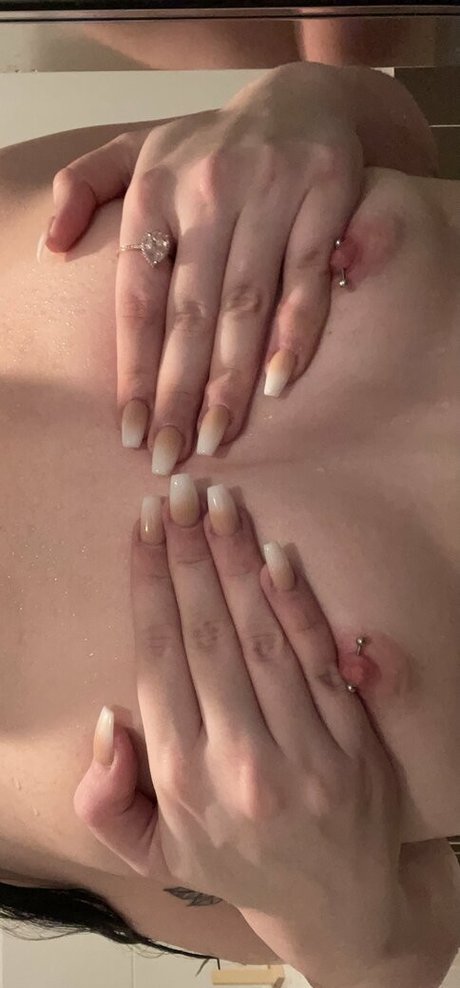 Обнаженная фотография утечки OnlyFans от Itsyagirlpaz