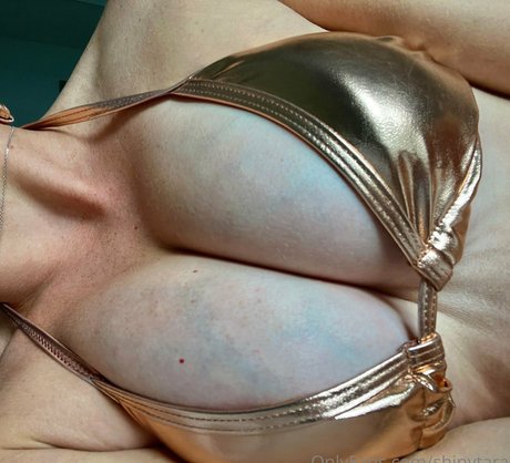 Nacktes geleaktes OnlyFans-Foto von Shinytara