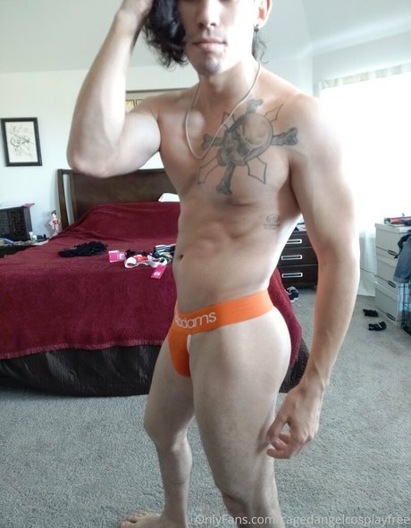 Foto di nudo di fuga di OnlyFans di Cagedangelcosplayfree