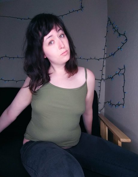 Photo nue de fuite OnlyFans de Anniebrokely