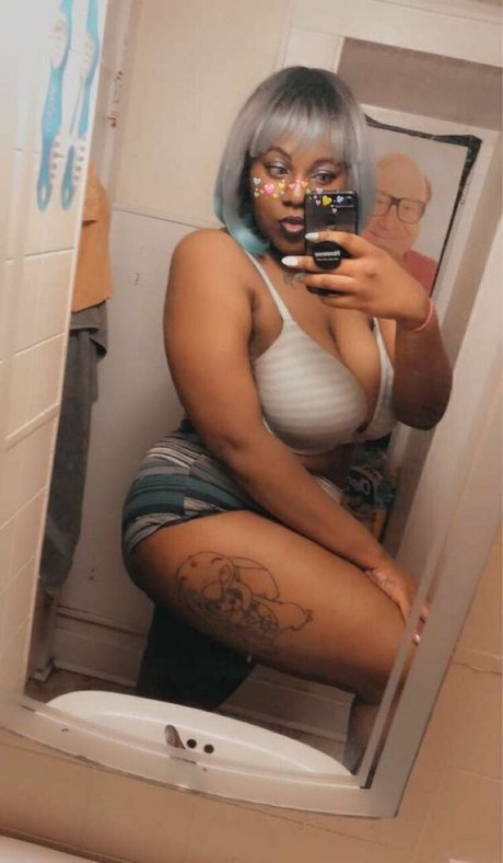 Radicalprincess3 OnlyFansリークヌード写真