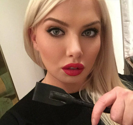 Alasti lekkinud OnlyFans-i pilt Lexisindel