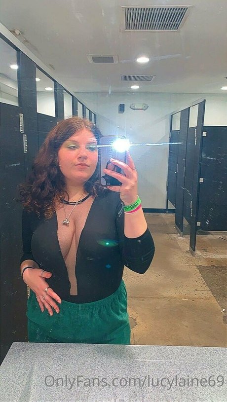 Alasti lekkinud OnlyFans-i pilt Lucylaine69