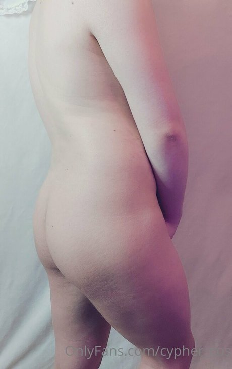Foto di nudo di fuga di OnlyFans di Cyphercos