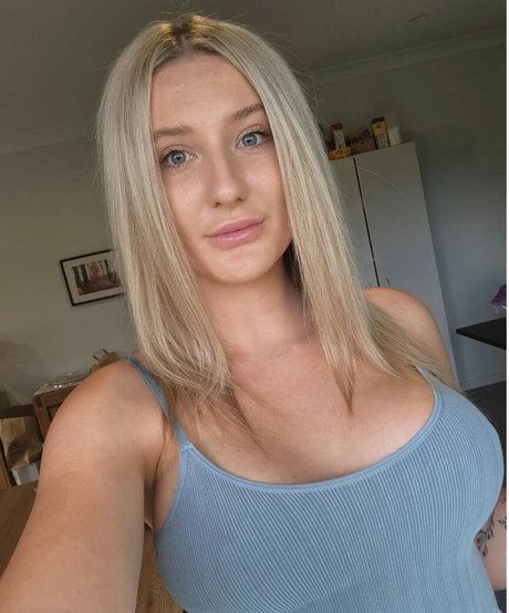 Naken lekkede OnlyFans-bilde av Brittany Orth