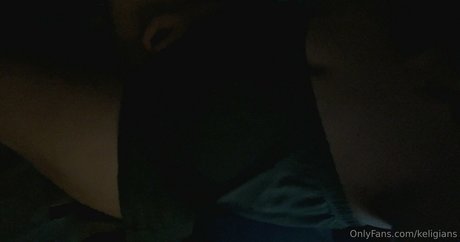 Nacktes geleaktes OnlyFans-Foto von Keligians