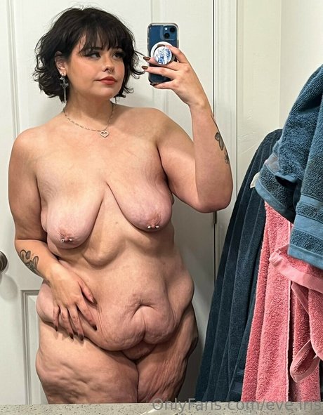 OnlyFans-model Seasonofeve