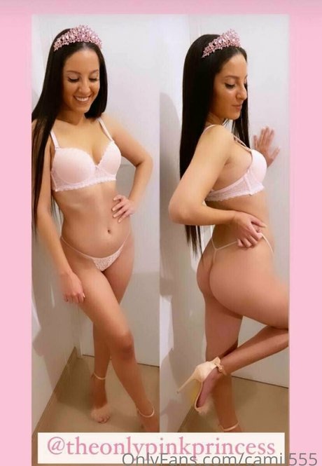 Naken lekkede OnlyFans-bilde av Camii555