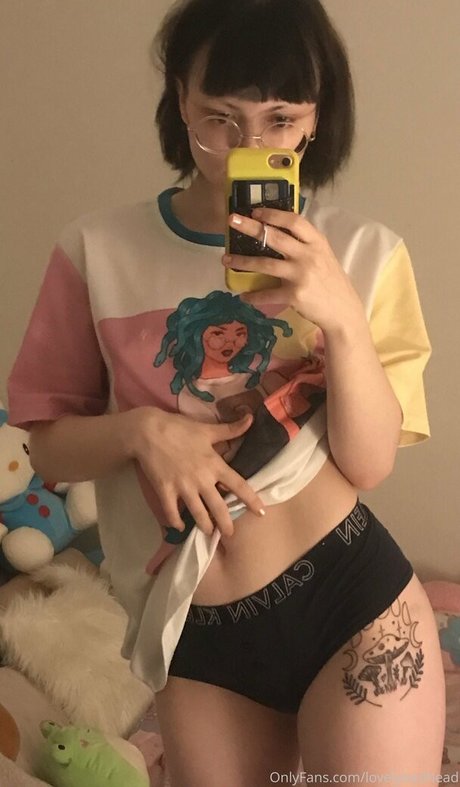 Foto desnuda filtrada de OnlyFans de Lovelybedhead